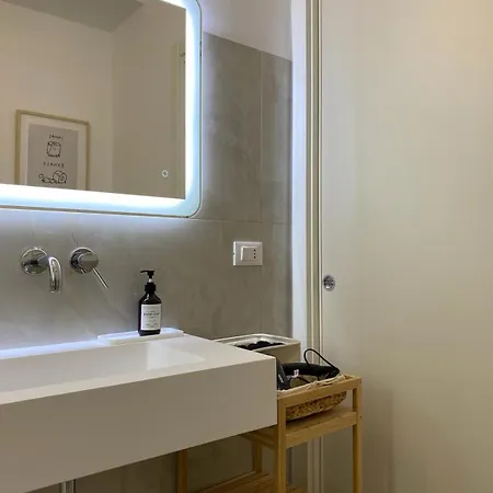 Homes By Palumbo Apartment