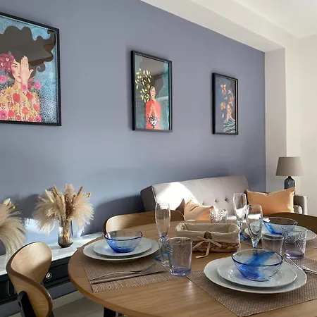 Homes By Palumbo Apartment *