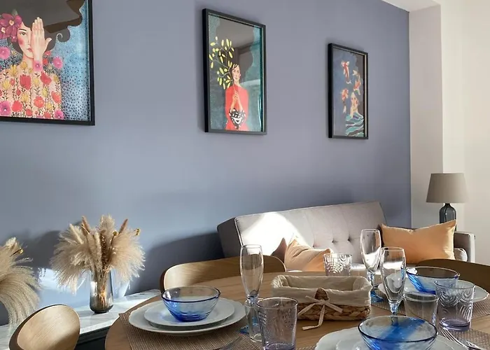 Homes By Palumbo 公寓 *